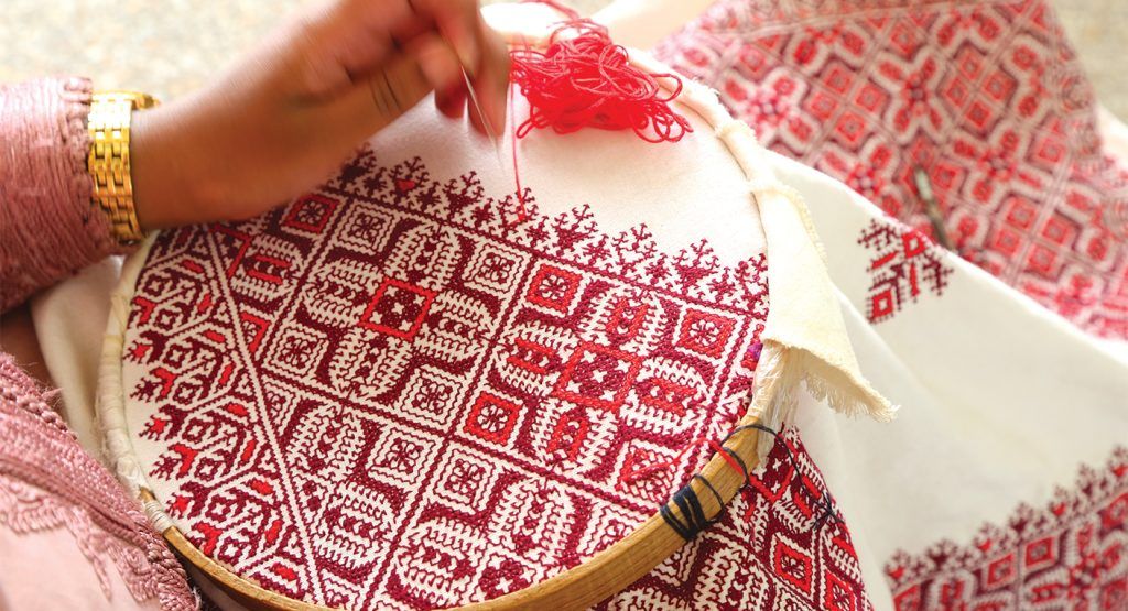 tailor-made family activities Morocco - Creative morocco craft workshops