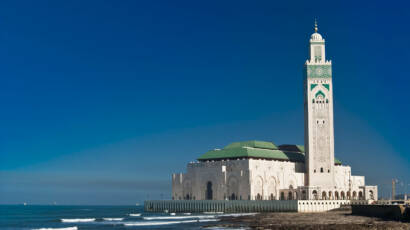 casablanca-hassan-ii-mosque-private-tour.webp The Hassan II Mosque in Casablanca, seen on a private tour of Morocco